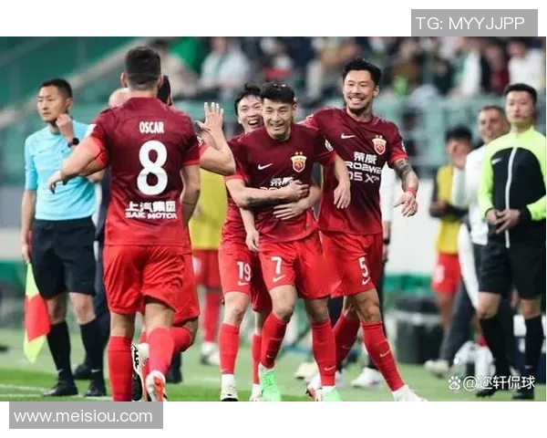 2020年国安与上港激战回顾：巅峰对决中的精彩瞬间与战术分析